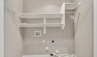 296 S 600 W, Centerville, UT 84014