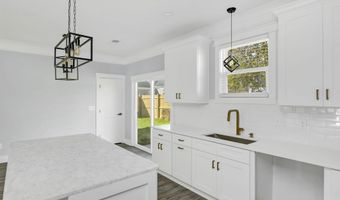 551 Park St, Batesburg, SC 29070