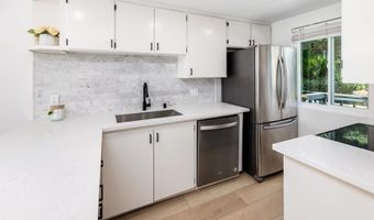 2340 Caringa Way B, Carlsbad, CA 92009
