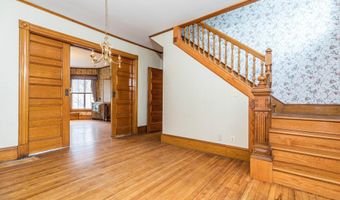 21 Winnipesaukee St, Franklin, NH 03235