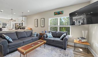 5114 Oak St, Bay St. Louis, MS 39520