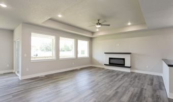 1020 2nd St NE, Altoona, IA 50009