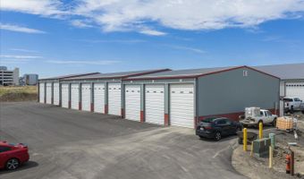 10915 W Fast Lane Rd, Airway Heights, WA 99001