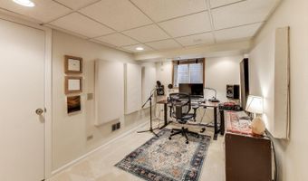 1608 N Douglas Ave, Arlington Heights, IL 60004