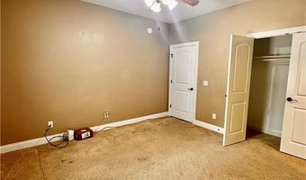 15 Thackery Ln, Bella Vista, AR 72714