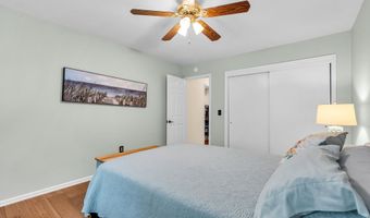 76 Pape Dr, Atlantic Highlands, NJ 07716