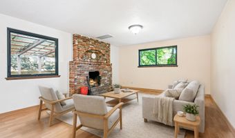 1015 Oneida Cir, Ashland, OR 97520