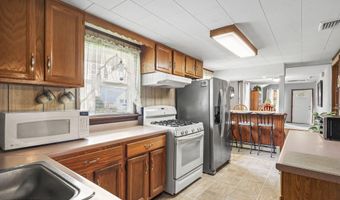 17 Cedar Ave, North Middletown, NJ 07748