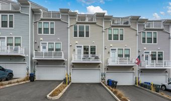2236 S GLEBE Rd, Arlington, VA 22204