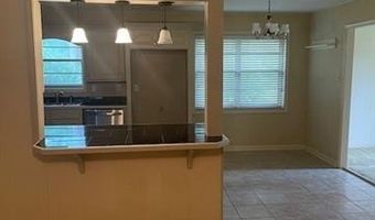 5621 CARL St, Alexandria, LA 71301