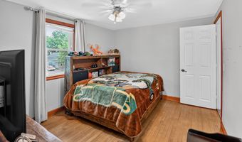 110 Pierce St, Arlington, WI 53911