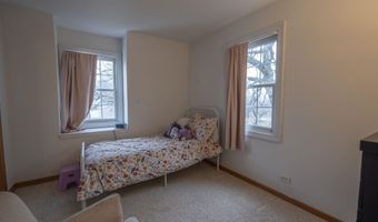 8716 FOUNTAIN GROVE Rd, Amherst, WI 54406