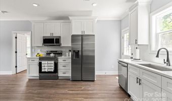 100 Boyette Dr B, Albemarle, NC 28001