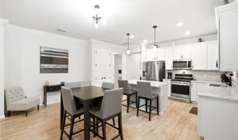 6332 CLIVEDEN Ct, Apollo Beach, FL 33572
