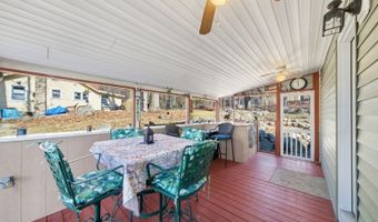 51 Lakeside Dr, Alloway, NJ 07422