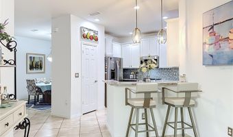 5539 SUNSET FALLS Dr, Apollo Beach, FL 33572