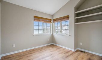 5660 Versailles Ave, Ann Arbor, MI 48103