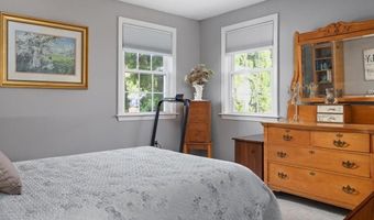 59 Spice Bush Trl, Narragansett, RI 02882