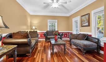 7602 GAYLORD Dr, Annandale, VA 22003