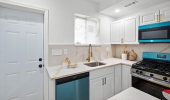 433 N ROBINSON St, Baltimore, MD 21224