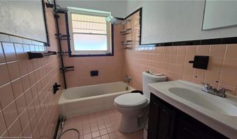 311 E Walnut St, Avon Park, FL 33825