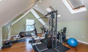 37 Woodruff Ln, Cornwall, CT 06796