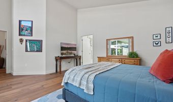 3055 NW Tharp Ave, Bend, OR 97703