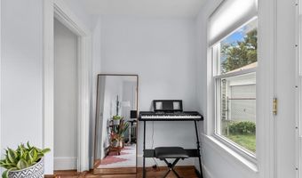 11 Whitwell Pl, Newport, RI 02840