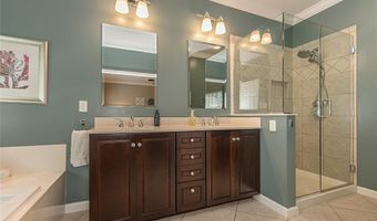 414 Arbor Glen Dr, Ballwin, MO 63021