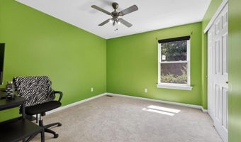 567 Brook Meadow Dr, Ballwin, MO 63021