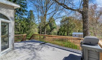 42 Crest Dr, Basking Ridge, NJ 07920