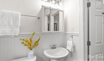3443 Airlie St, Charlotte, NC 28205