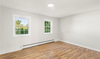 280 Long St, Warwick, RI 02886