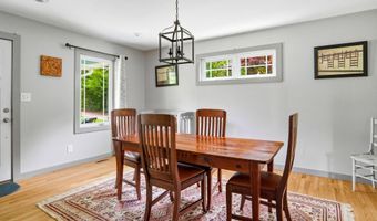 1302 Crest Dr, Aberdeen, NC 28315