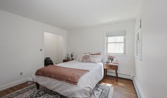 21 Holbrook Rd, Bedford, NH 03110