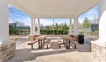 20462 VALLEY FALLS Sq, Ashburn, VA 20147