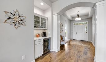 5668 N KESTREL Cir, Appleton, WI 54913