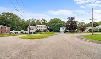 129 Plymouth Rd, Bellingham, MA 02019