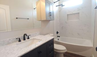 422 E Magnolia St, Abbeville, LA 70510