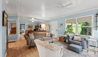 1786 Fork Mountain Rd, Bakersville, NC 28705