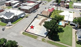 140 E 10th St, Baxter Springs, KS 66713