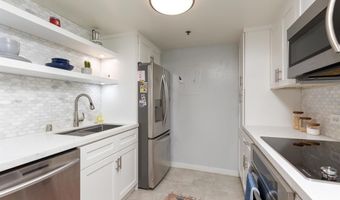 425 W Beech St 613, San Diego, CA 92101