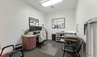 2004 Bayshore Rd Rd, Villas, NJ 08251