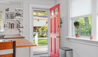 23 Abalone Rd, North Kingstown, RI 02874
