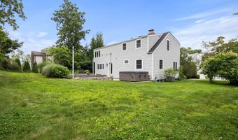 19 Sherwood Dr, Westport, CT 06880