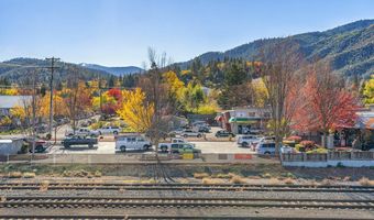138 Clear Creek Dr, Ashland, OR 97520
