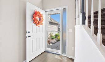 133 Ambleside Way, Amherst, OH 44001