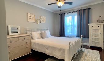 18 Sylvan St, Newport, RI 02840
