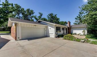 713 Barham Down Dr, Ballwin, MO 63011