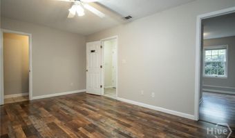 620 Snapfinger Dr, Athens, GA 30605